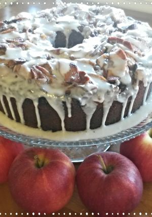 A picture of ~Shamrok's~ Catholic Girl's Jewish Apple Cake.