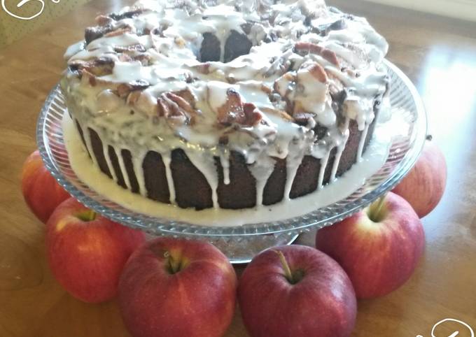 Steps to Prepare Perfect ~Shamrok&#39;s~ Catholic Girl&#39;s  Jewish Apple Cake