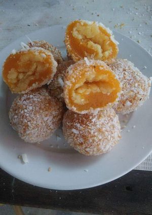 Hình của món Bánh nếp bí đỏ nhân đậu xanh.
