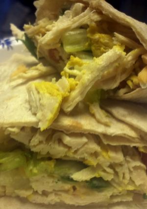 A picture of chicken taco.