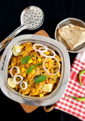કોર્ન પાલક પુલાવ(Corn Spinach Pulao Recipe In Gujarati) રેસીપી મુખ્ય ફોટો