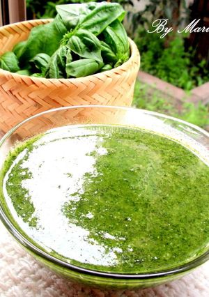 A picture of Genovese Sauce with Fresh Basil.