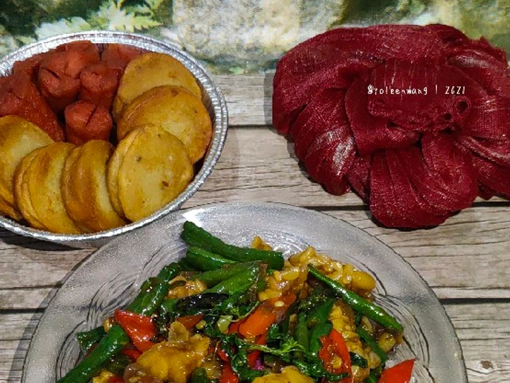 Langkah Mudah untuk Menyiapkan Resep Oseng Tempe, Kacang Panjang, Kemangi yang Uenak Anti Ribet, Uenak Banget