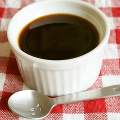 A picture of Slightly Bitter Caramel Sauce Made Easily in the Microwave.