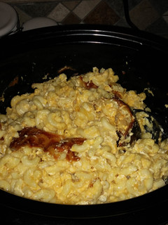 A picture of Cheesy Crockpot Mac N Cheese.