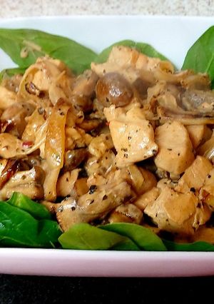 A picture of My Creamy Black Peppered Chicken & Mushroom 🥰 #Mainmeal.