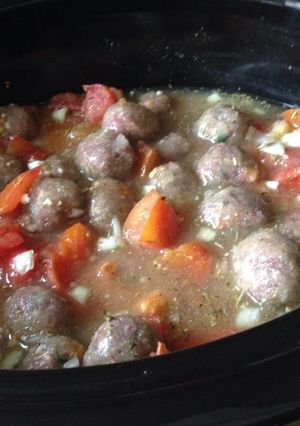 A picture of Crockpot Meatballs And Sauce.