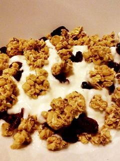 A picture of Breakfast granola.