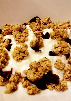 A picture of Breakfast granola.