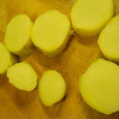 A picture of How to Evenly Cook Any Sized Potato in a Microwave.
