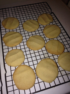 A picture of Lunchroom Butter Cookies.