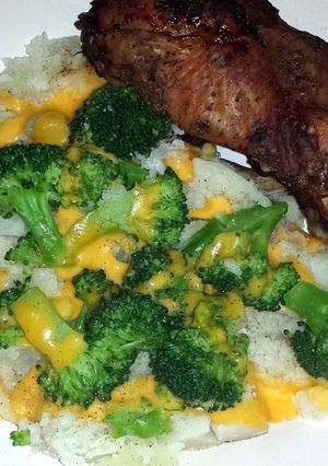 A picture of Easy cheesy potatoes.