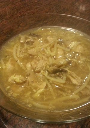 A picture of Hot and Sour Chicken Soup.