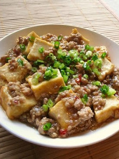 A picture of Stir-Fried Atsuage and Ground Pork.