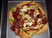 A picture of prosciutto pizza