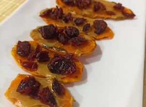 Una foto de Tostadas de camote