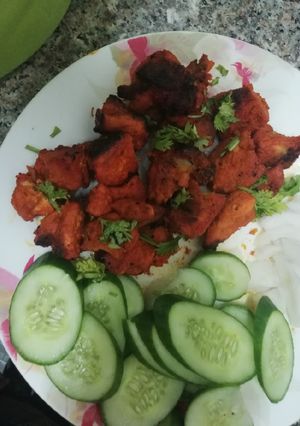 A picture of Chicken tikka boti.