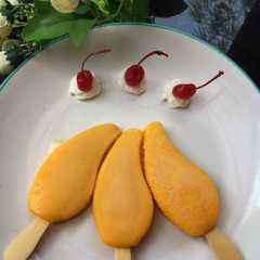 A picture of Mango Ice Cream.