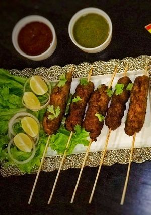 A picture of Seekh kabab.
