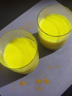 ગોલ્ડન મિલ્ક (Golden Milk Recipe In Gujarati) રેસીપી મુખ્ય ફોટો