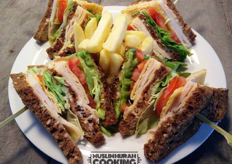 Bagaimana Membuat Club Sandwich with Brown Bread yang Bikin Ngiler