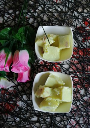 A picture of Milk Pistachios custard kulfi.