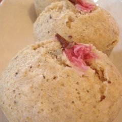A picture of Oatmeal & Sakura Steamed Bread.