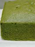Bizcocho esponjoso básico de Matcha