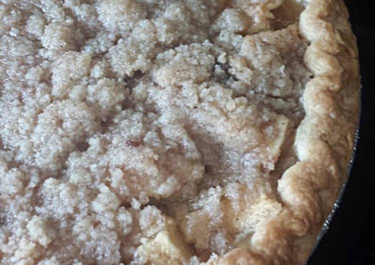 Steps to Make Speedy Cream cheese crust apple pie