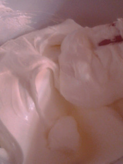 A picture of Whipped cream cheese icing..