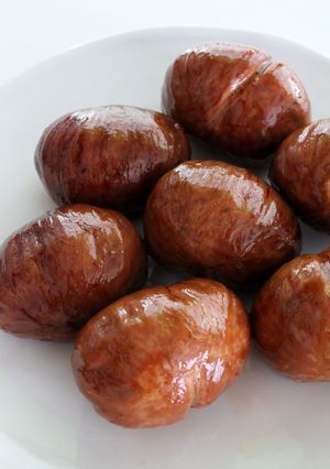 A picture of Chestnuts Simmered in Japanese Sake.