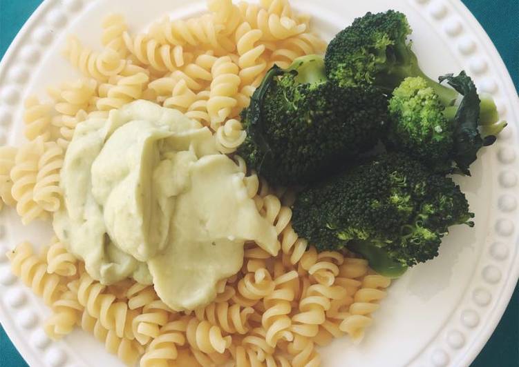 ^ Macarrão com molho branco vegano - Gozhowgos