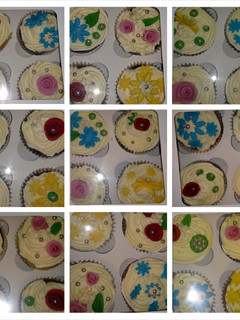A picture of buttetcream cupcakes.
