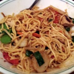 A picture of Chicken stir-fry.