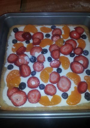 A picture of Fruit Pizza.