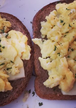 A picture of Breakfast Eggs.