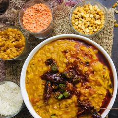 Kashmiri tadka da khichadi A picture of Kashmiri tadka da khichadi.