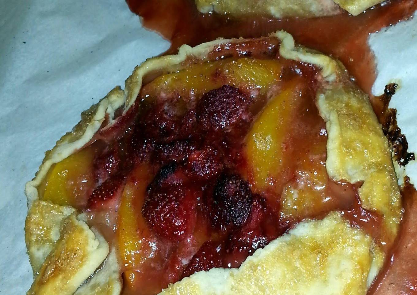 Rustic strawberry tart (Galette)