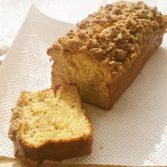 Apple Crumble Cake A picture of Apple Crumble Cake.