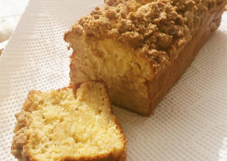 Recipe of Perfect Apple Crumble Cake