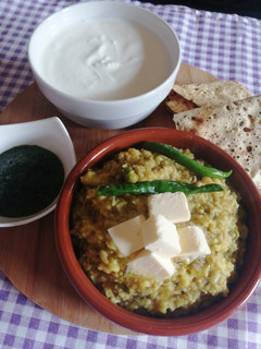 स्पाईसी वेज खिचड़ी(spicy veg khichdi recepie in hindi) रेसिपी मुख्य फोटो