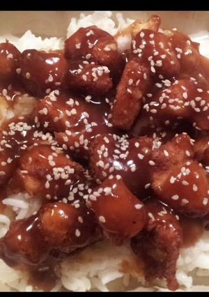 A picture of Sesame Chicken.