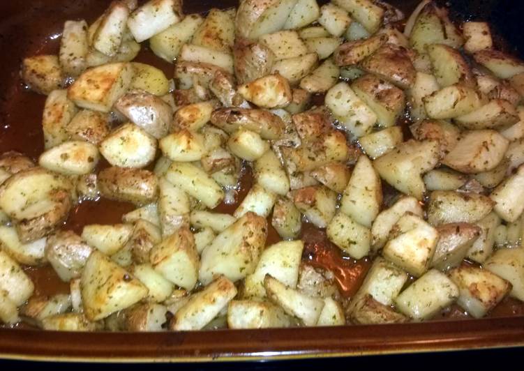 Simple Way to Cook Delicious oven roasted ranch potatos.