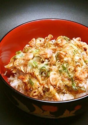 A picture of Sweet and Thick Tempura Rice Bowl Sauce for Bento.