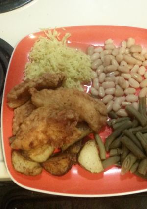 A picture of Southern fried chicken.