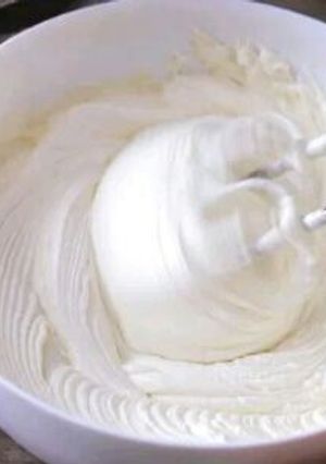 Foto resep Buttercream lembut,kokoh,dan tidak eneg