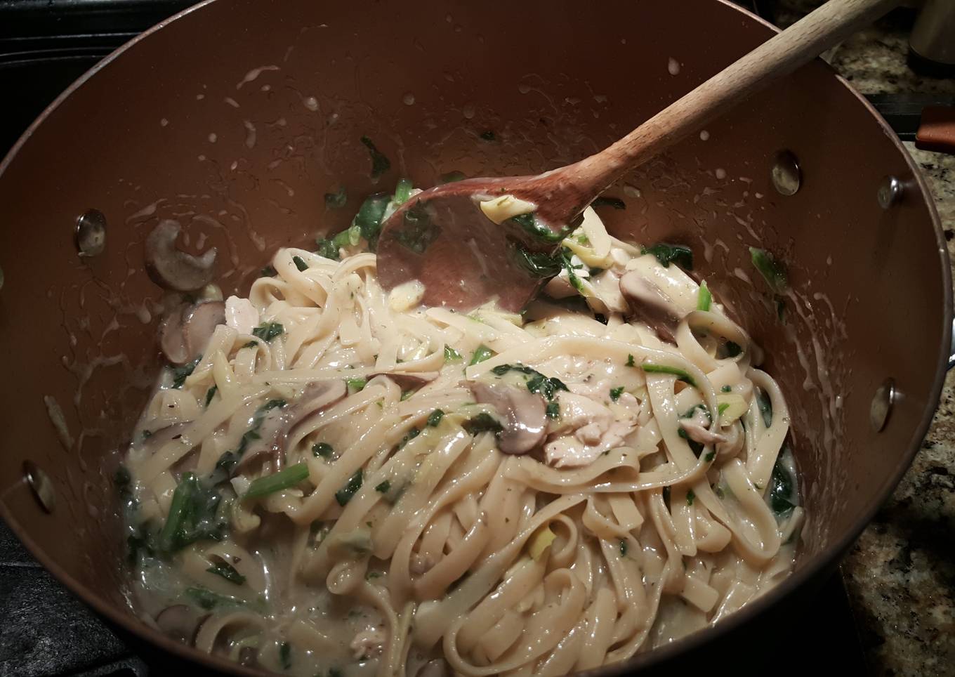 One pot spinach artichoke pasta with chicken