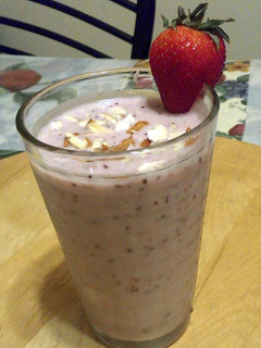 A picture of Fresh Berries Post Workout Smoothie!.