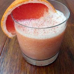 A picture of Grapefruit Smoothies / Vegan.