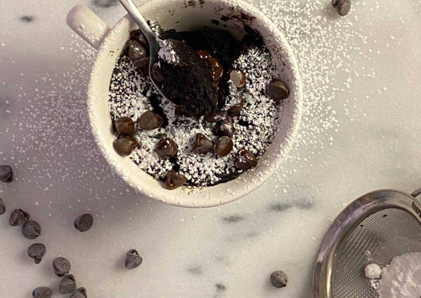 Mug cake de Oreo de 2 ingredientes sin horno 🤯